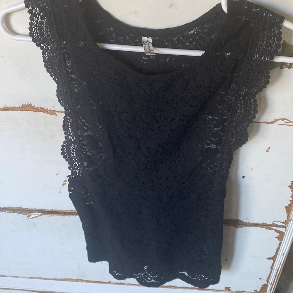 Black free people lace tank